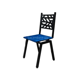 Silla Tejida con Respaldo Geométrico