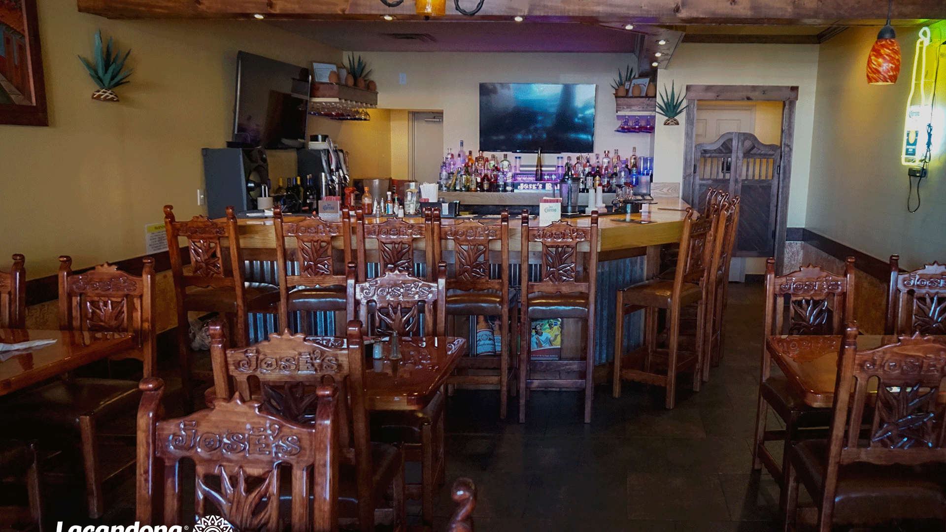 Cliente Restaurante "Jose's" | Muebles Lacandona
